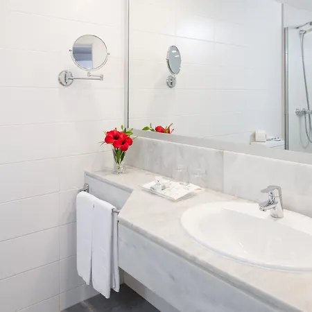 Alexandre Grand Teguise Playa Otel