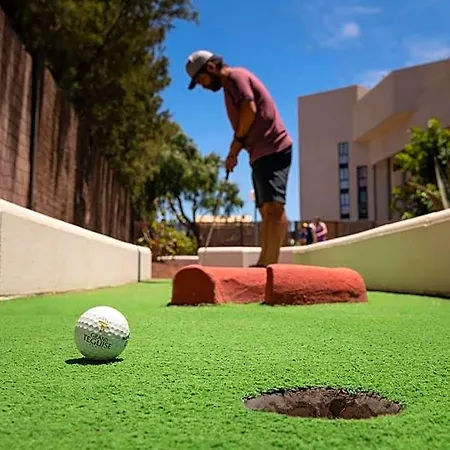 Alexandre Grand Teguise Playa Otel